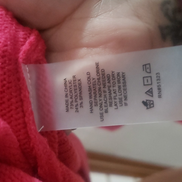 NWT Sip Sip Hooray Vince Camuto Long sleeve sweater - Picture 6 of 7